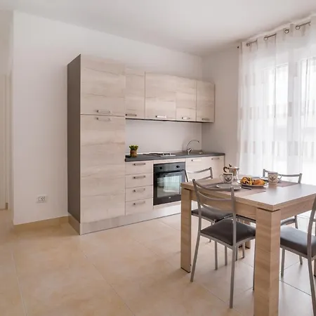 Scaringi Palace B Trani