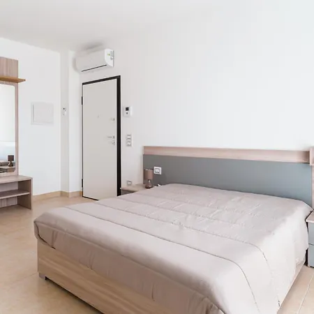 Scaringi Palace B * Trani